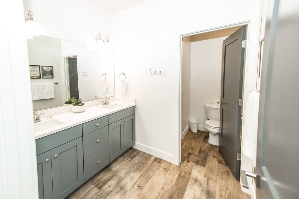 Photo of Bathroom in Washington Fields