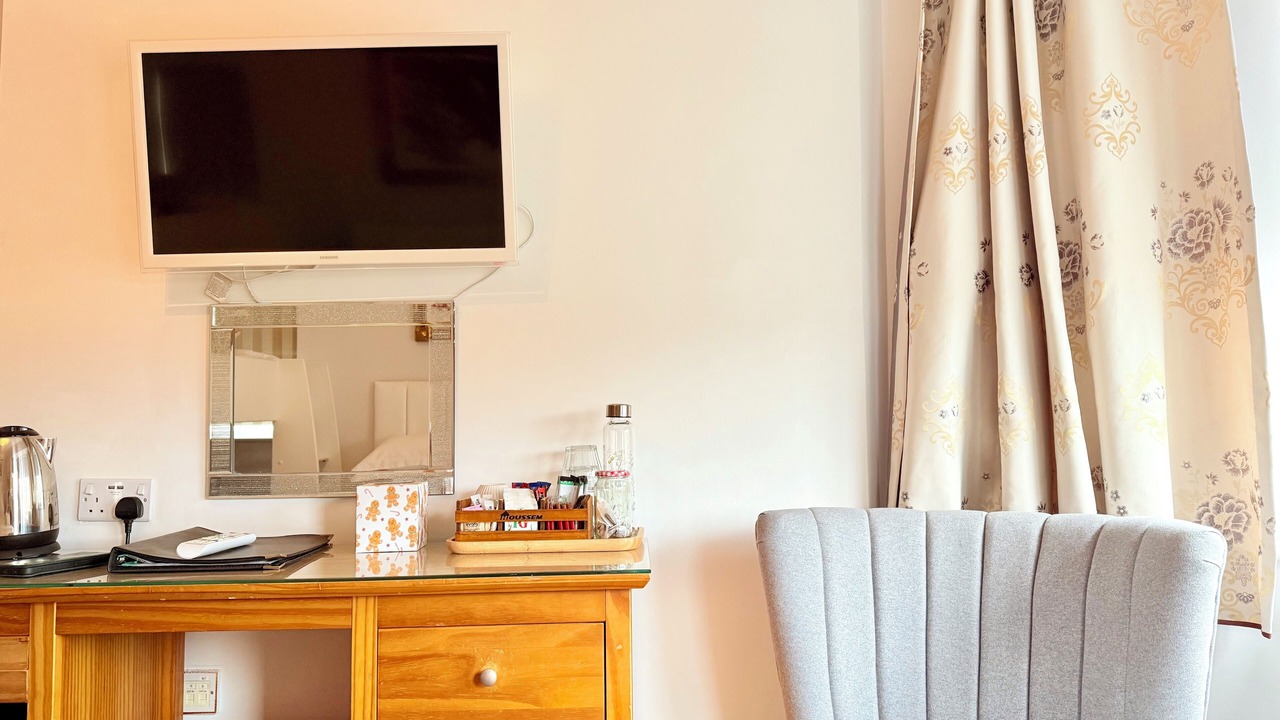 Photo of Bedroom in Headington