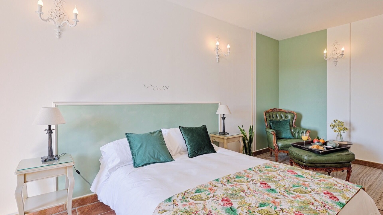 Photo of Bedroom in Bormes-Les-Mimosas