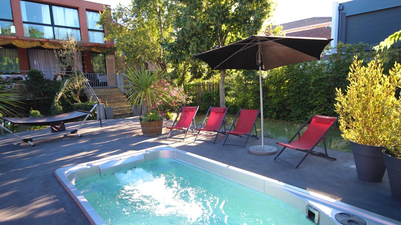 Photo of Others in Merignac