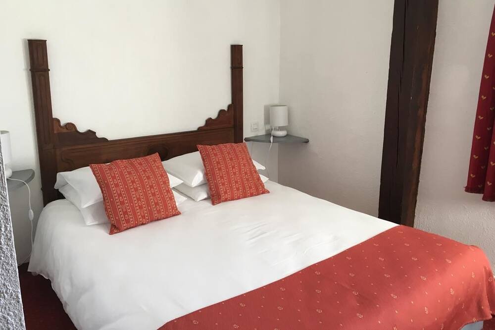 Photo of Bedroom in Latour-de-Carol