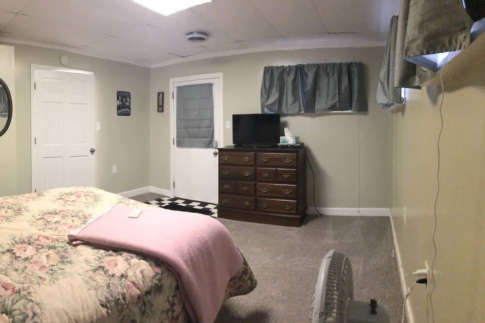 Photo of Bedroom in Terre Haute