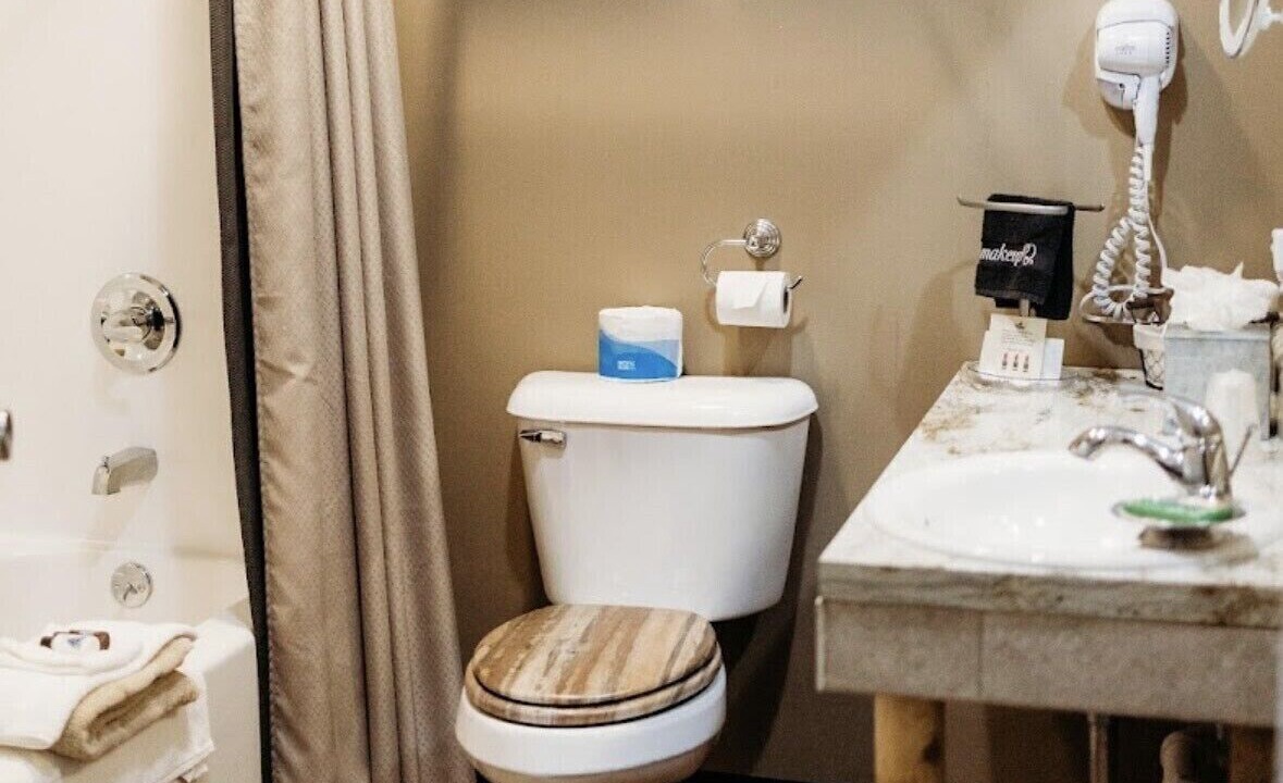 Photo of Bathroom in Lewistown
