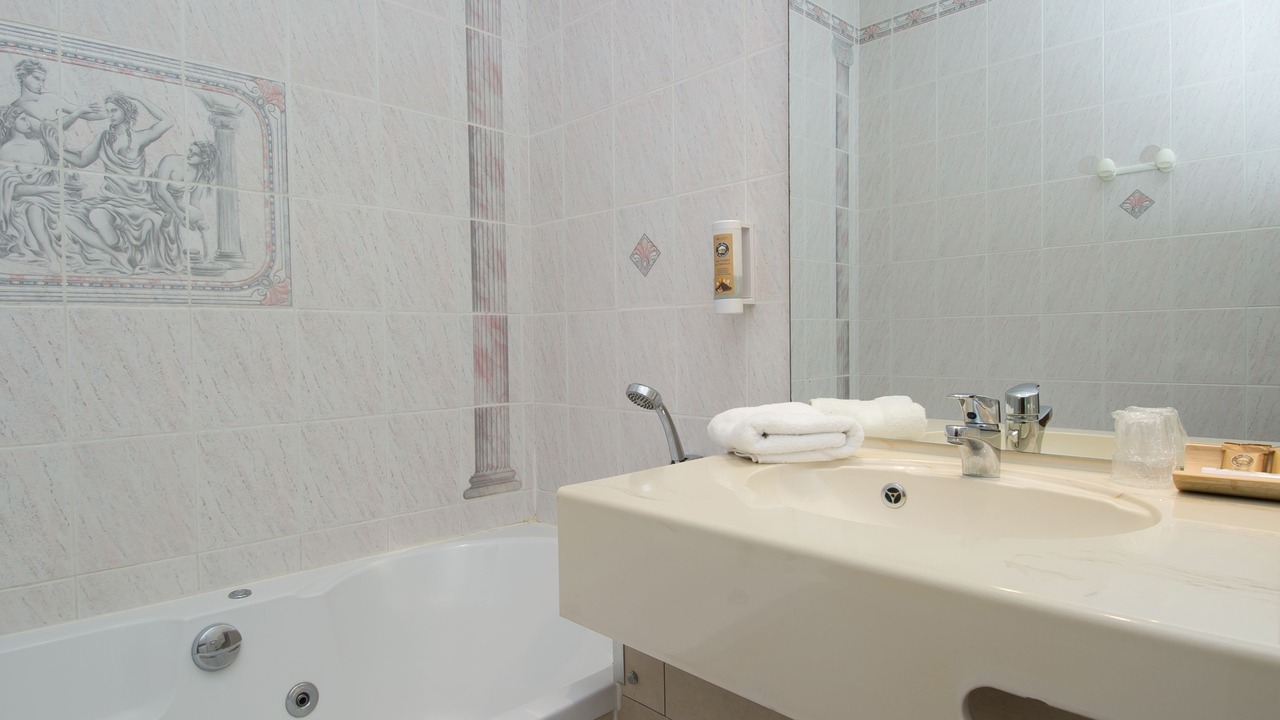 Photo of Bathroom in Bethune