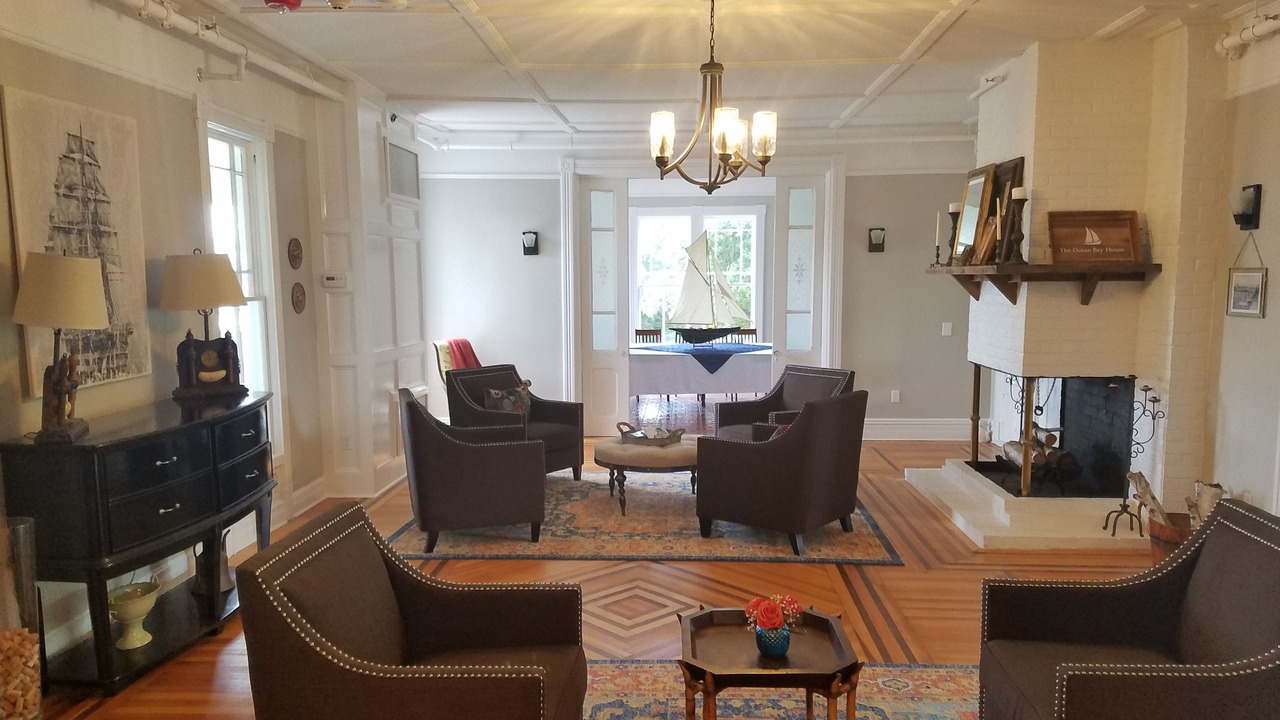 Photo of Others in Bay Shore