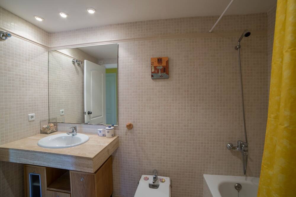 Photo of Bathroom in Pals