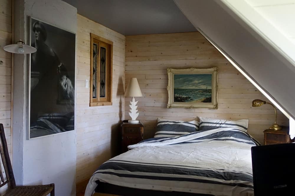 Photo of Bedroom in Saint-Laurent-de-l'ile d'Orleans