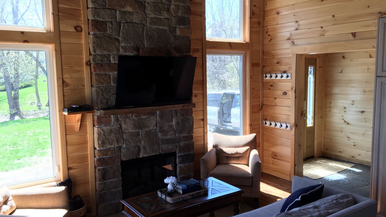 Photo of Livingroom in Sharbot Lake