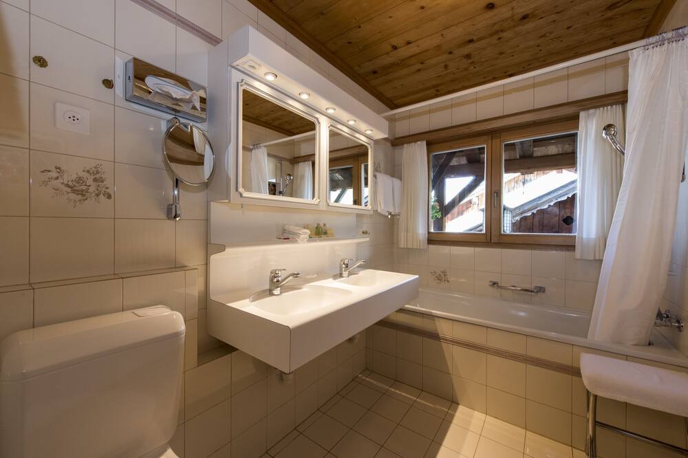 Photo of Bathroom in Engadin Scoul