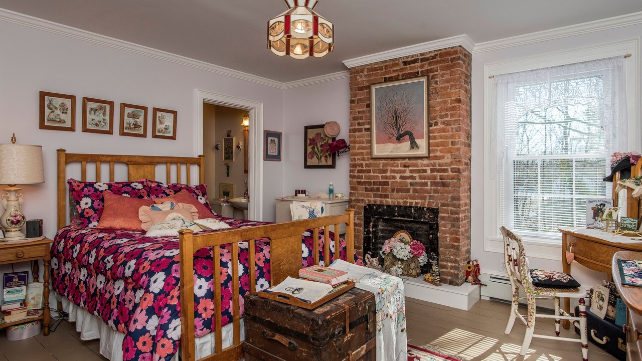 Photo of Bedroom in Utica