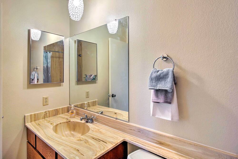 Photo of Bathroom in Pearce