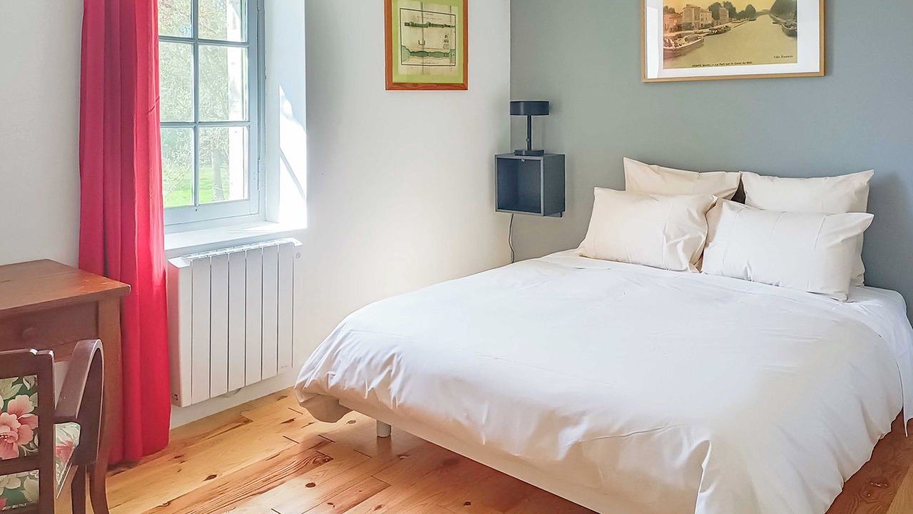 Photo of Bedroom in Castelnaudary