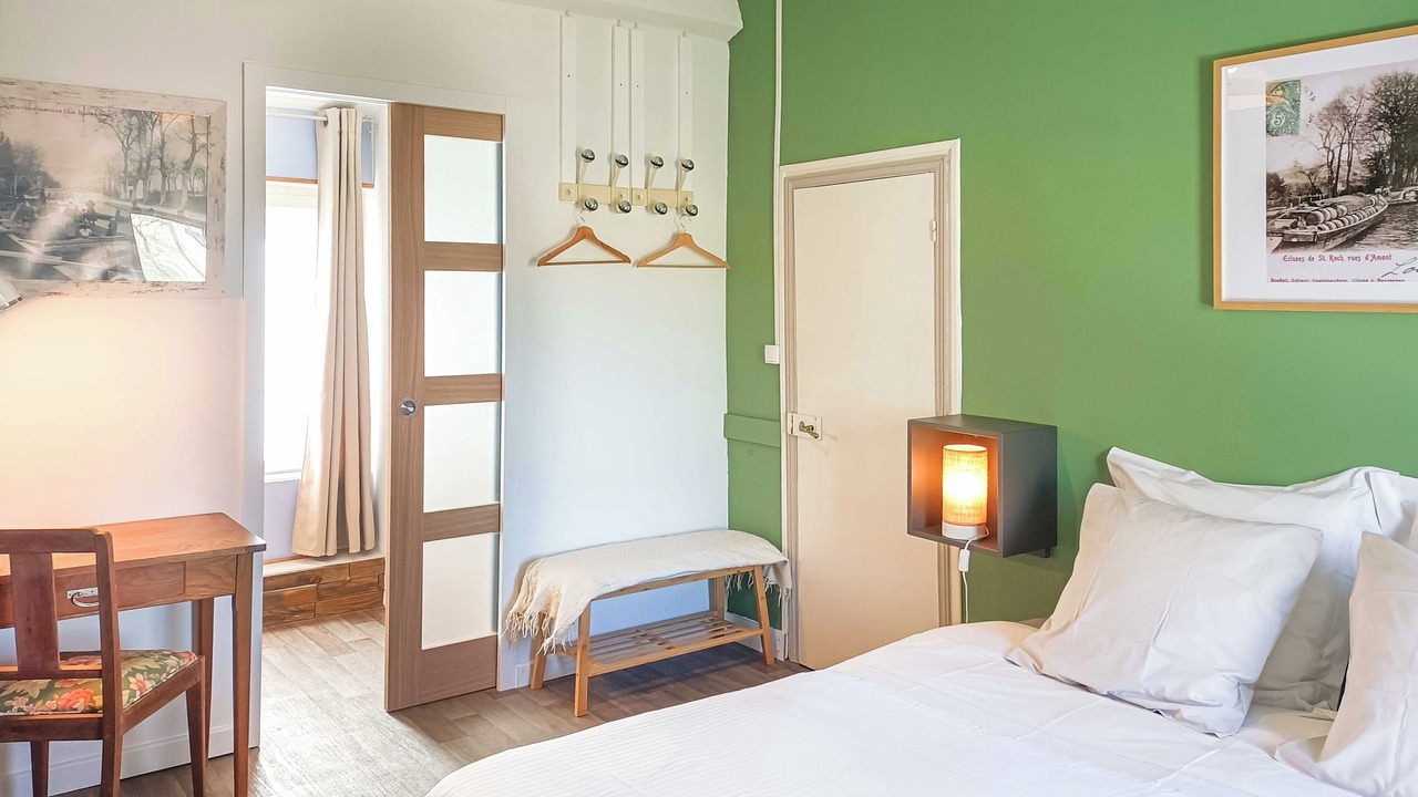 Photo of Bedroom in Castelnaudary