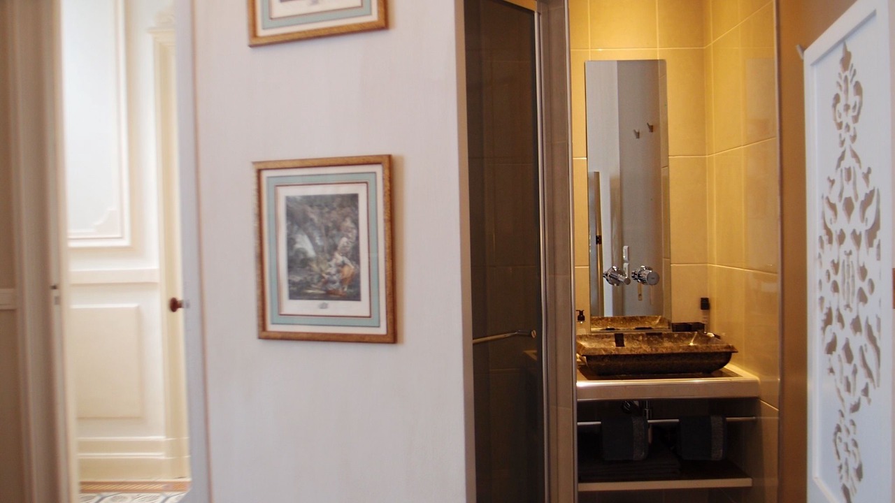Photo of Bathroom in Saint Genes