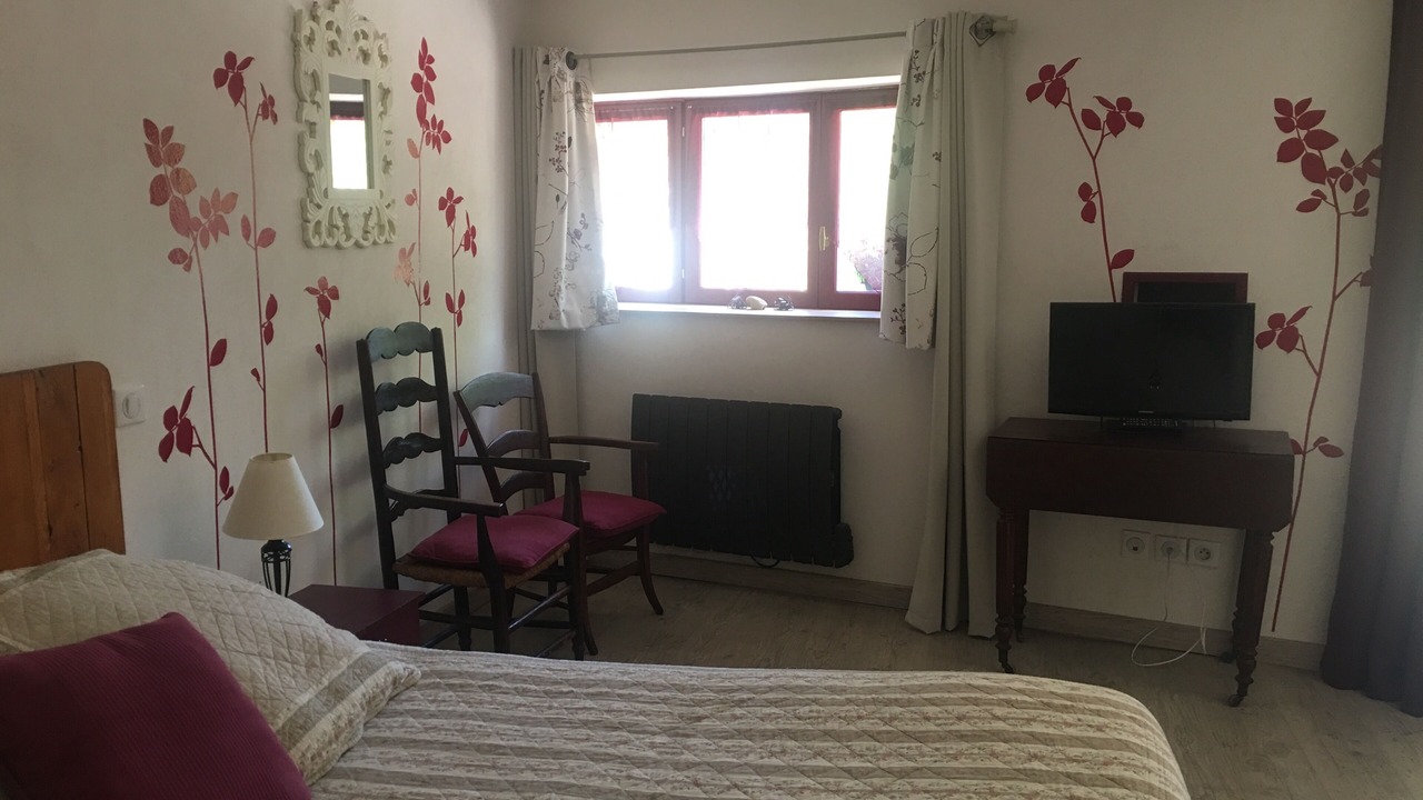 Photo of Bedroom in Sainte-Bazeille