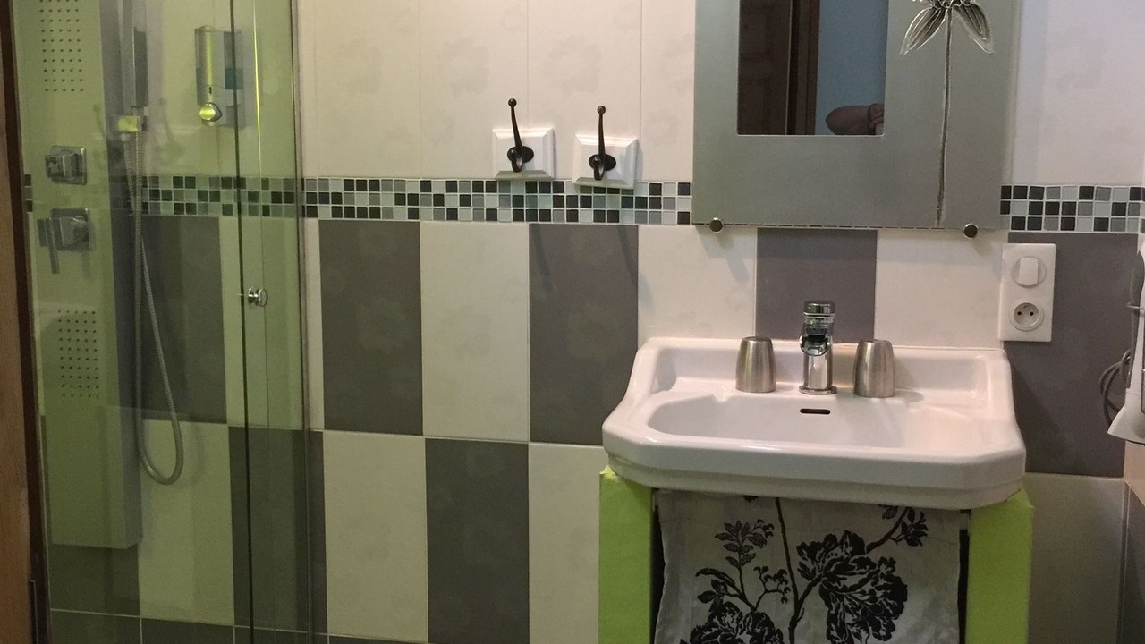 Photo of Bathroom in Sainte-Bazeille