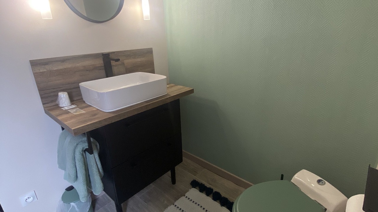 Photo of Bathroom in Abbeville