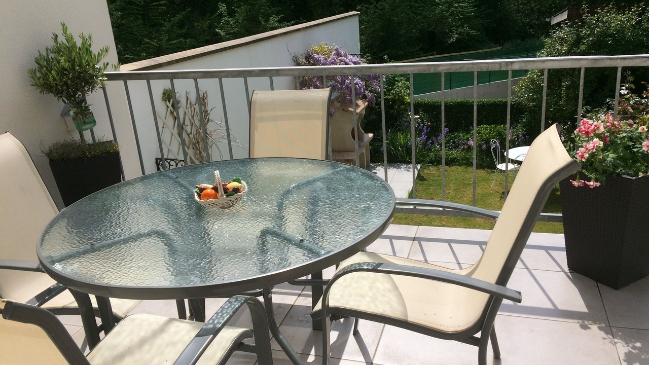 Photo of Patio Balcony in Neuville-sous-Montreuil