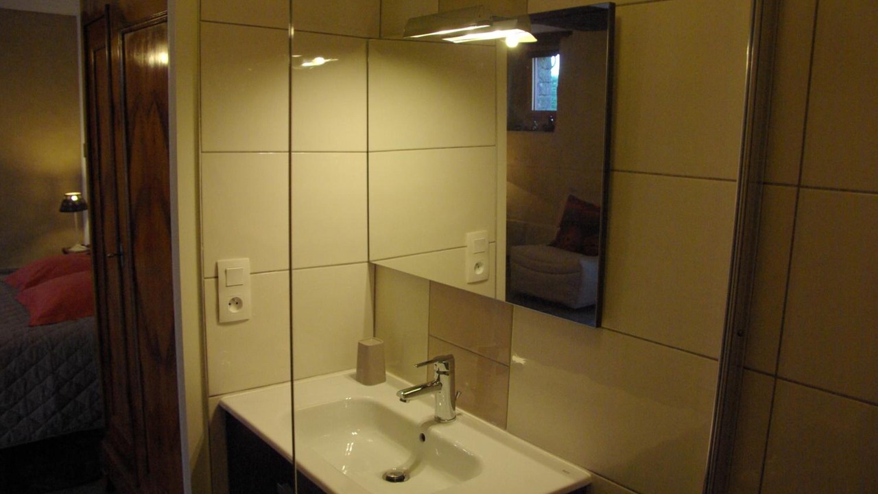Photo of Bathroom in Iffendic