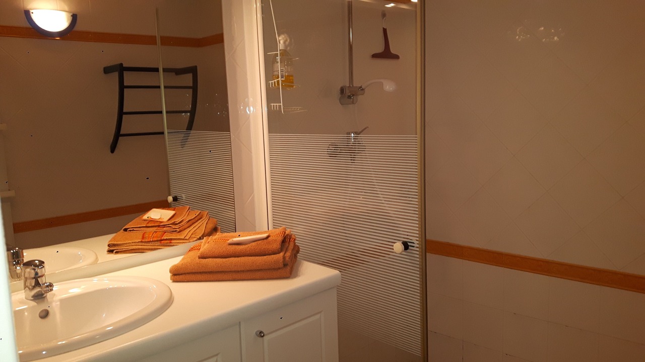 Photo of Bathroom in Donzere