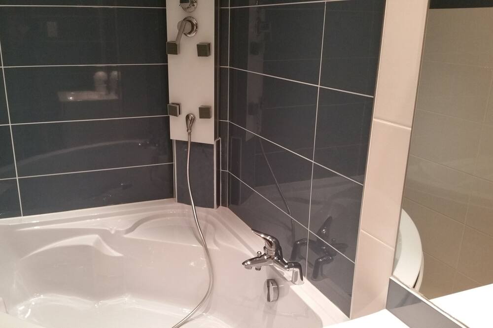 Photo of Bathroom in Pontarlier