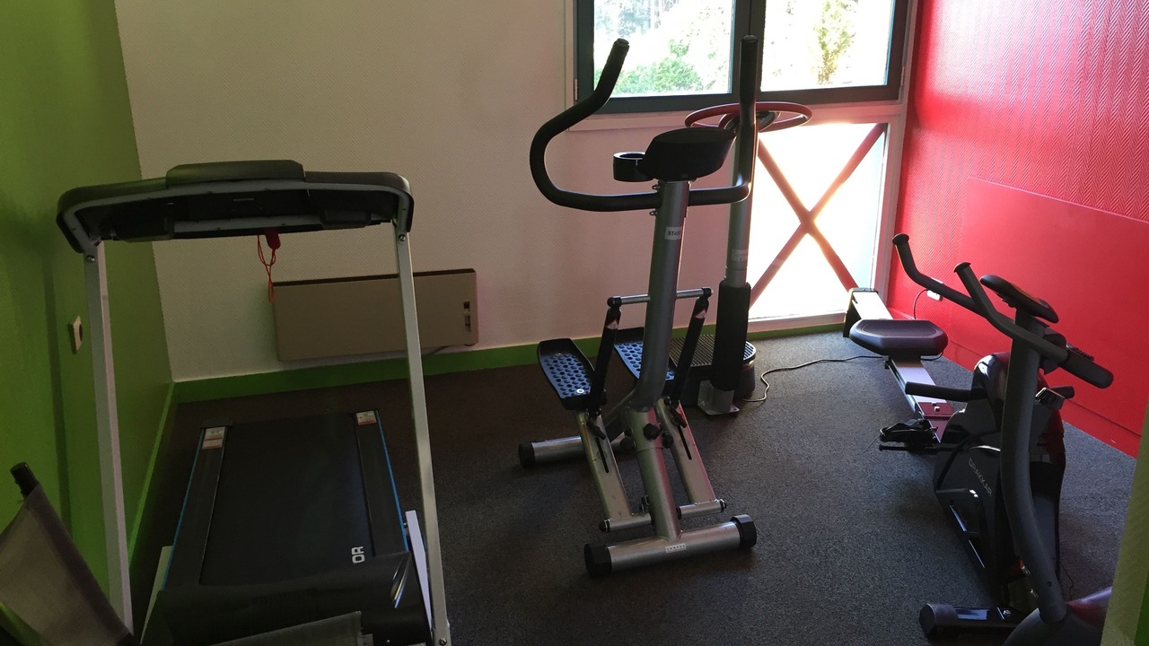 Photo of Others in Cours