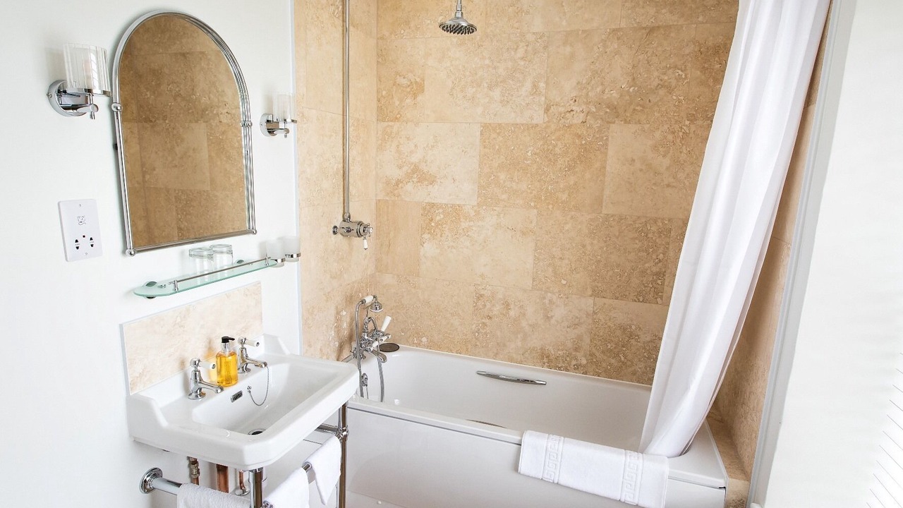 Photo of Others in Trispen