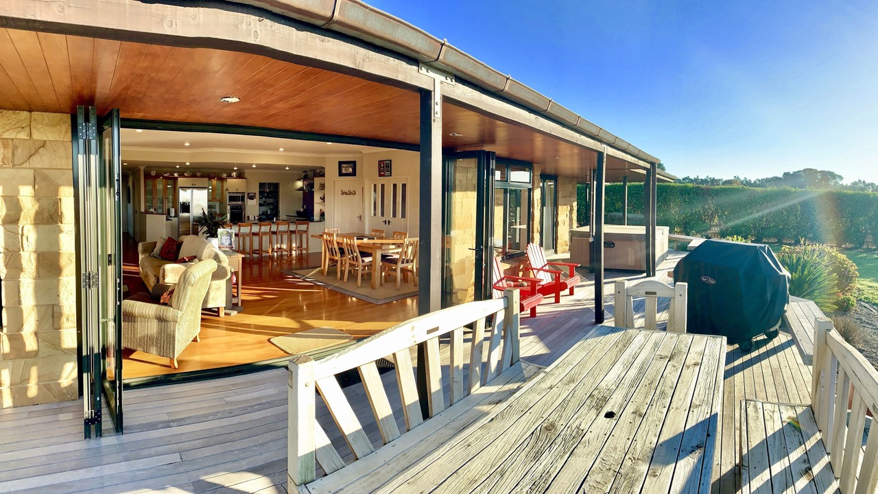 Photo of Outdoor in Bombay