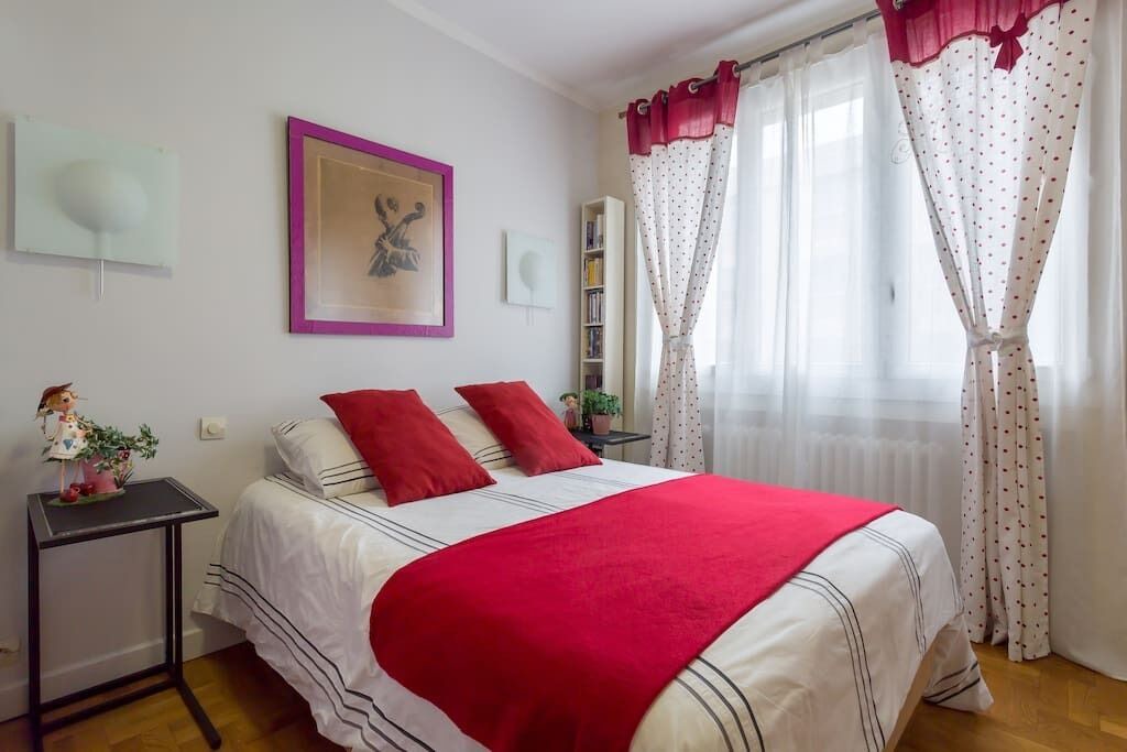 Photo of Others in Moliere - Edgard Quinet