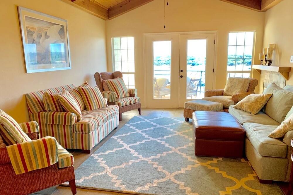 Photo of Outdoor in Highland Lake Estates