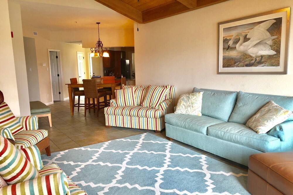 Photo of Bedroom in Highland Lake Estates