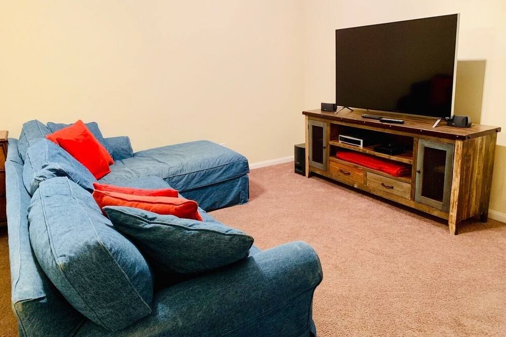 Photo of Bedroom in Highland Lake Estates