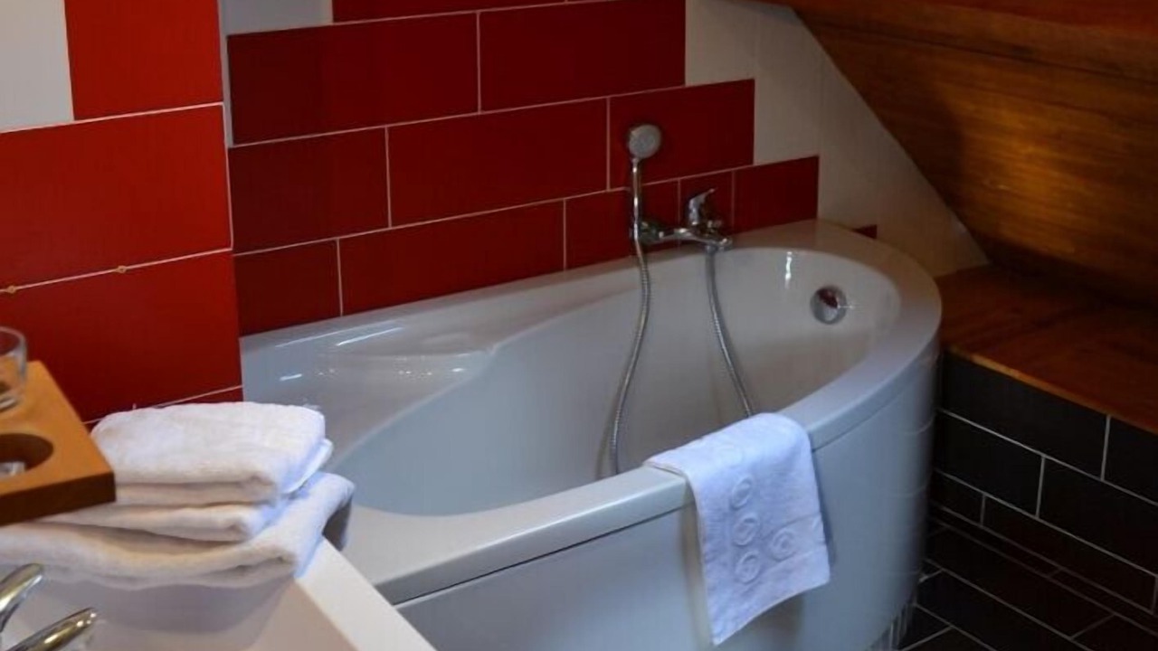 Photo of Bedroom in Vienne-en-Arthies