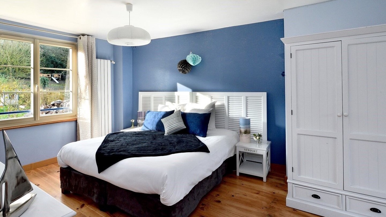Photo of Bedroom in Vienne-en-Arthies