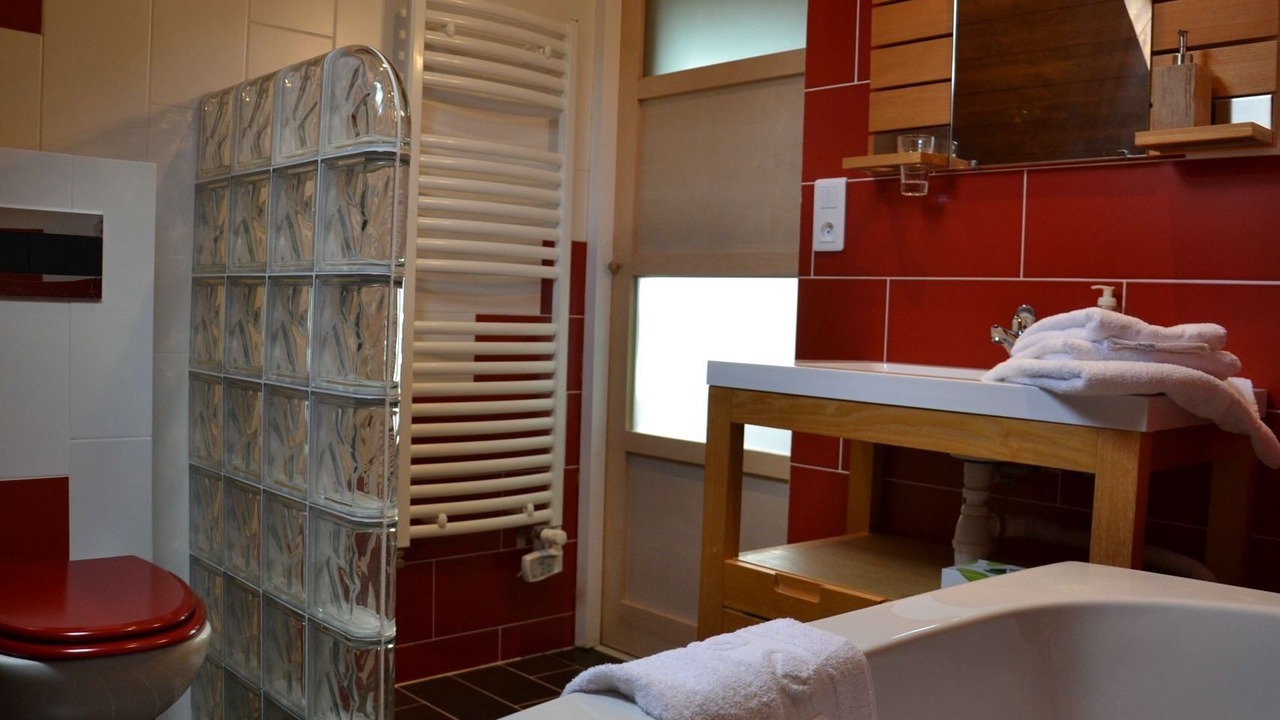 Photo of Bedroom in Vienne-en-Arthies