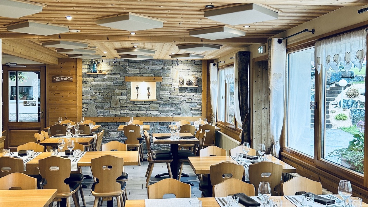 Photo of Others in Les Prodains