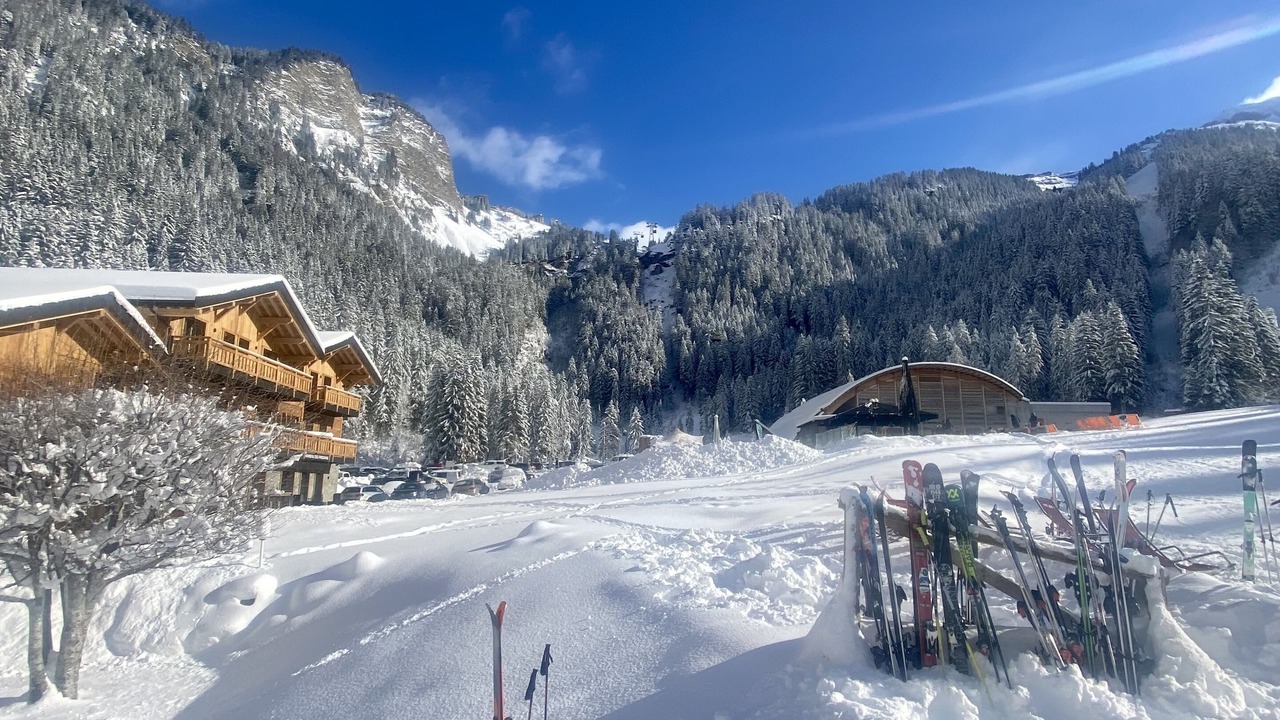 Photo of Others in Les Prodains