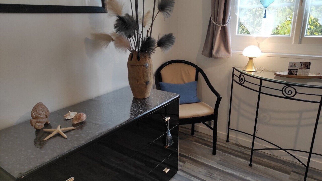 Photo of Bedroom in Lamballe