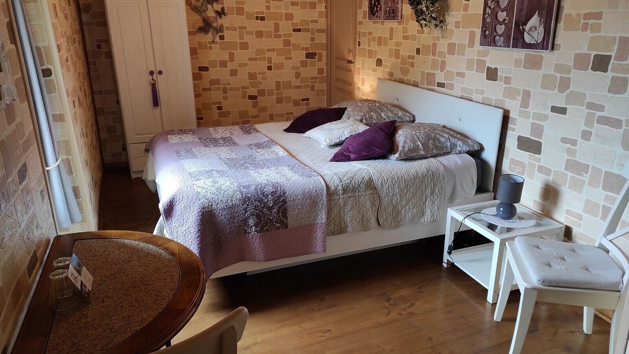 Photo of Bedroom in Lamballe