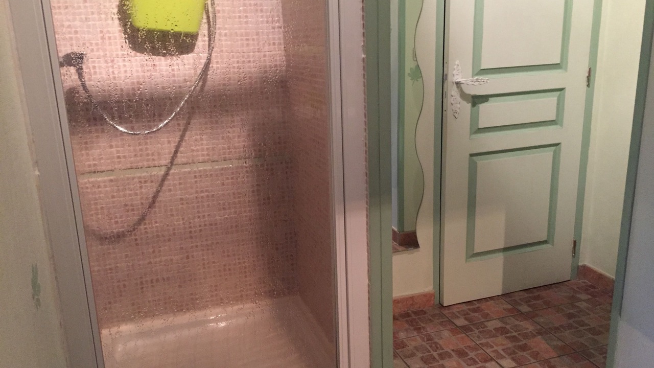 Photo of Bathroom in Lamballe