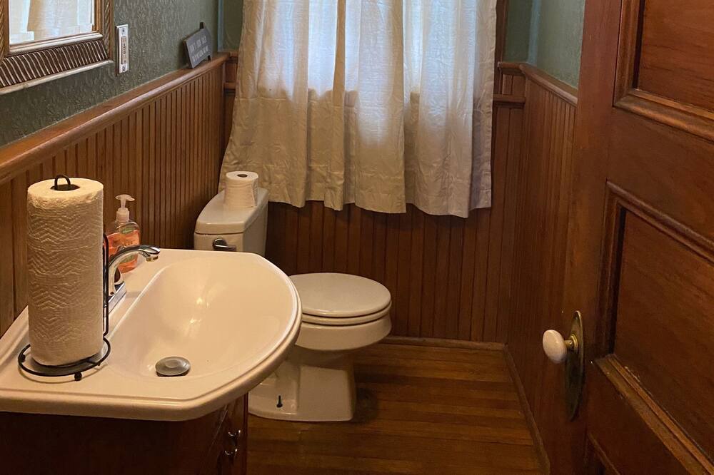 Photo of Bathroom in Auburn