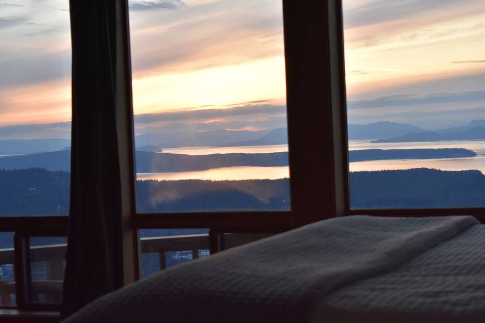 Photo of Others in Eastsound