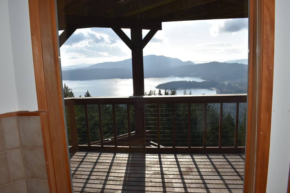 Photo of Others in Eastsound