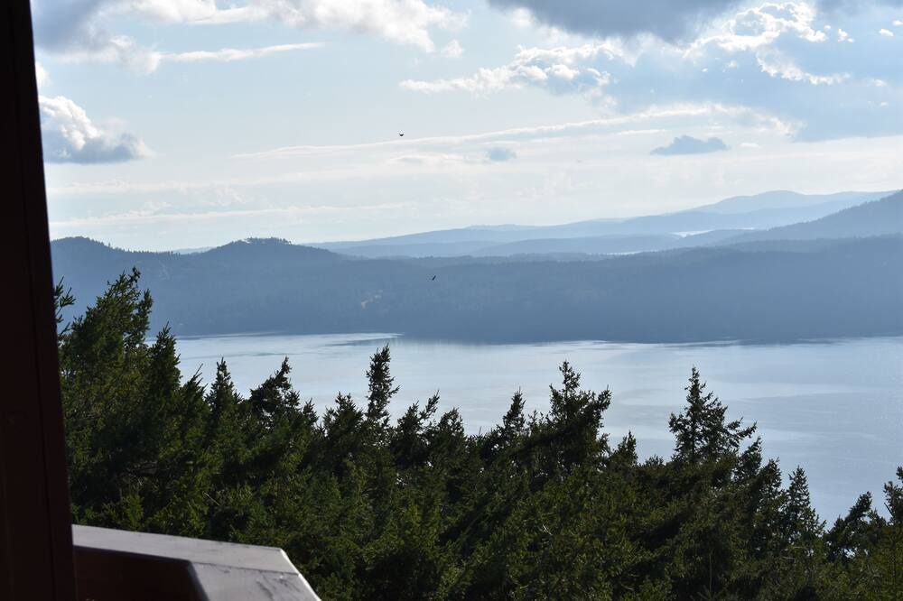 Photo of Patio Balcony in Eastsound