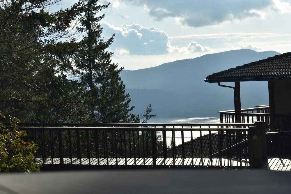 Photo of Others in Eastsound