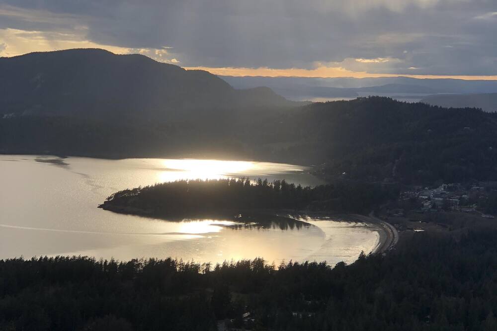 Photo of Others in Eastsound