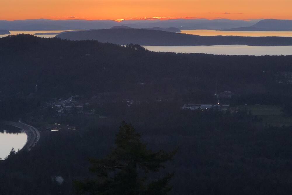 Photo of Others in Eastsound