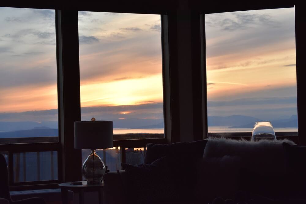 Photo of Others in Eastsound