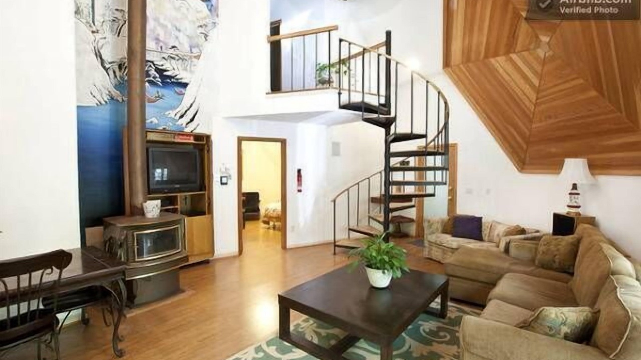 Photo of Livingroom in Kabletown