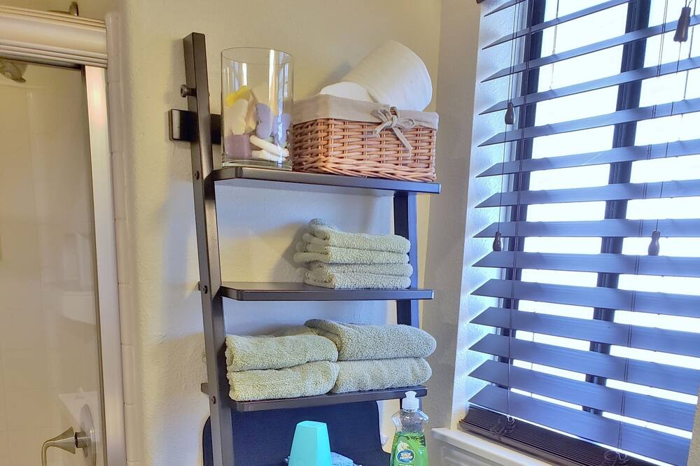 Photo of Bathroom in Woodland